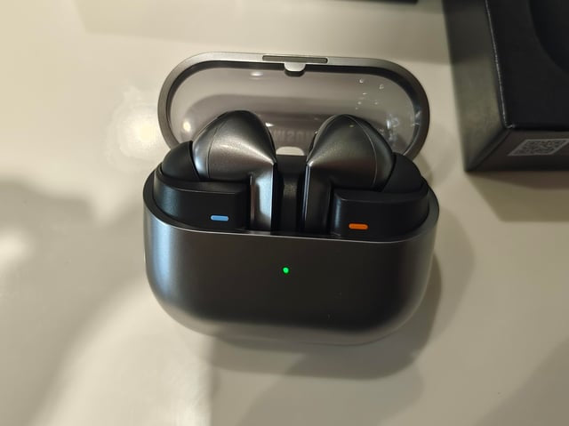 AuraPods Pro X – Premium Wireless Earbuds