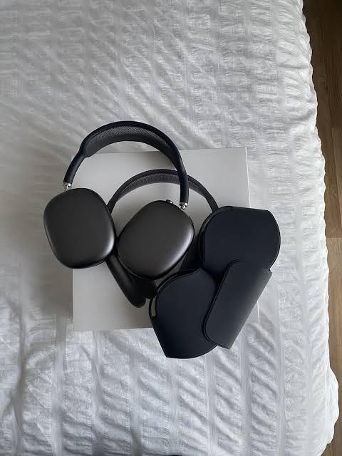 AirPods Max Premium Wireless Headphones